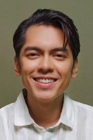 Carlo Aquino