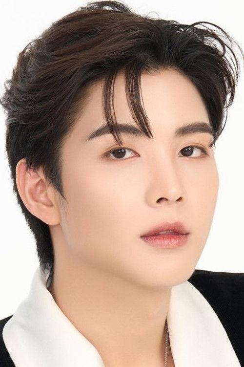 Pasatorn Lertsathitwong