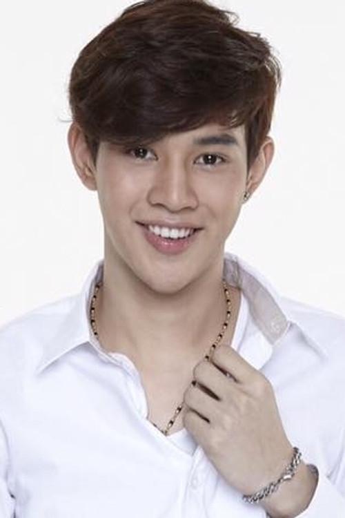 Warakom Romchatmongkol